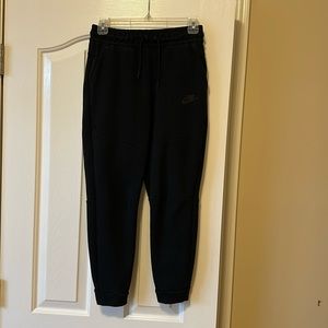 Nike joggers youth large black